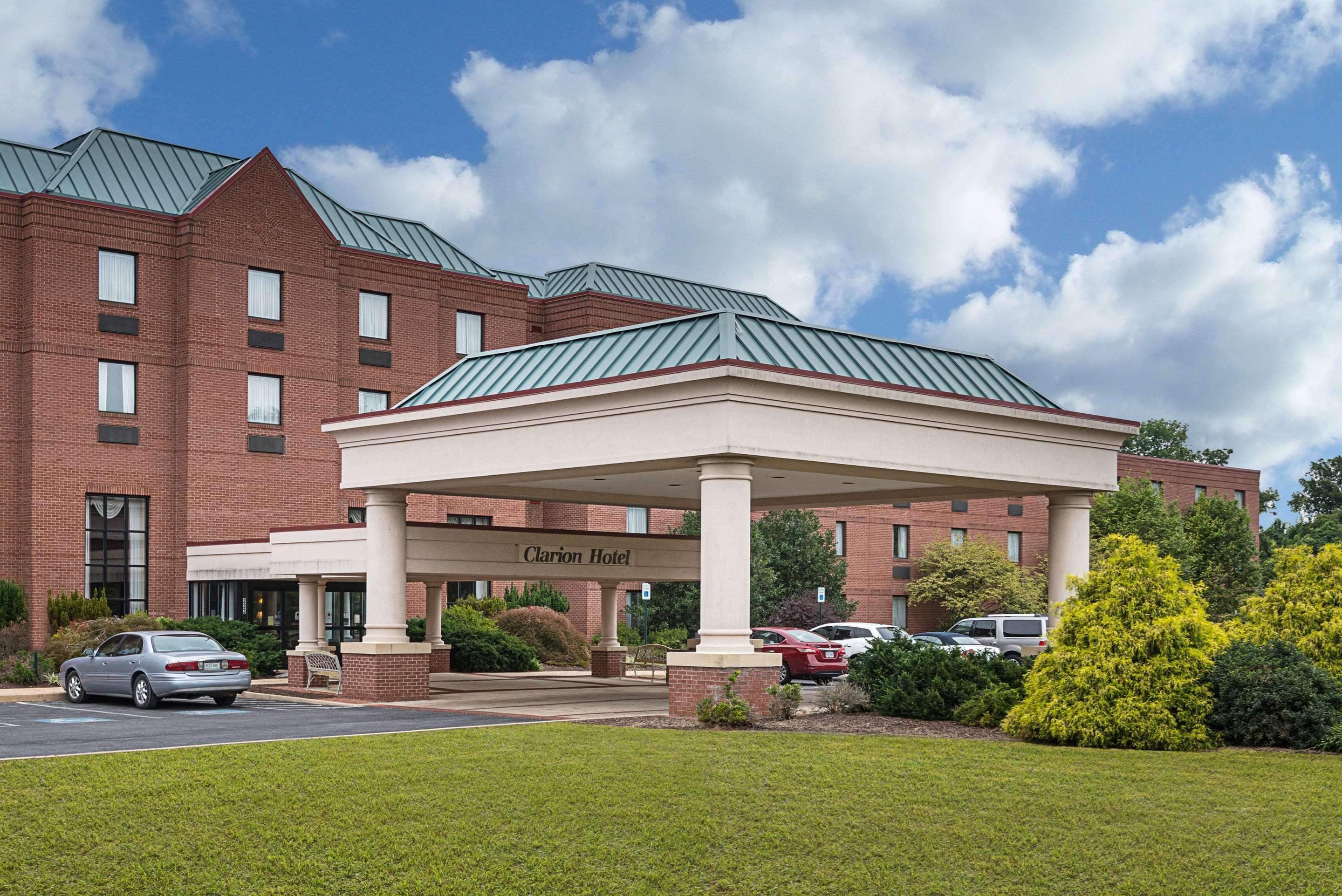 Clarion Hotel & Conference Center Shepherdstown Exterior foto