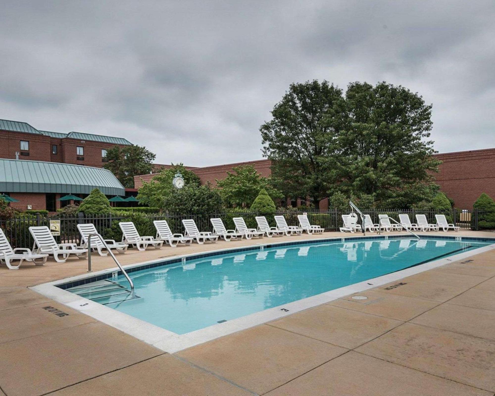 Clarion Hotel & Conference Center Shepherdstown Exterior foto