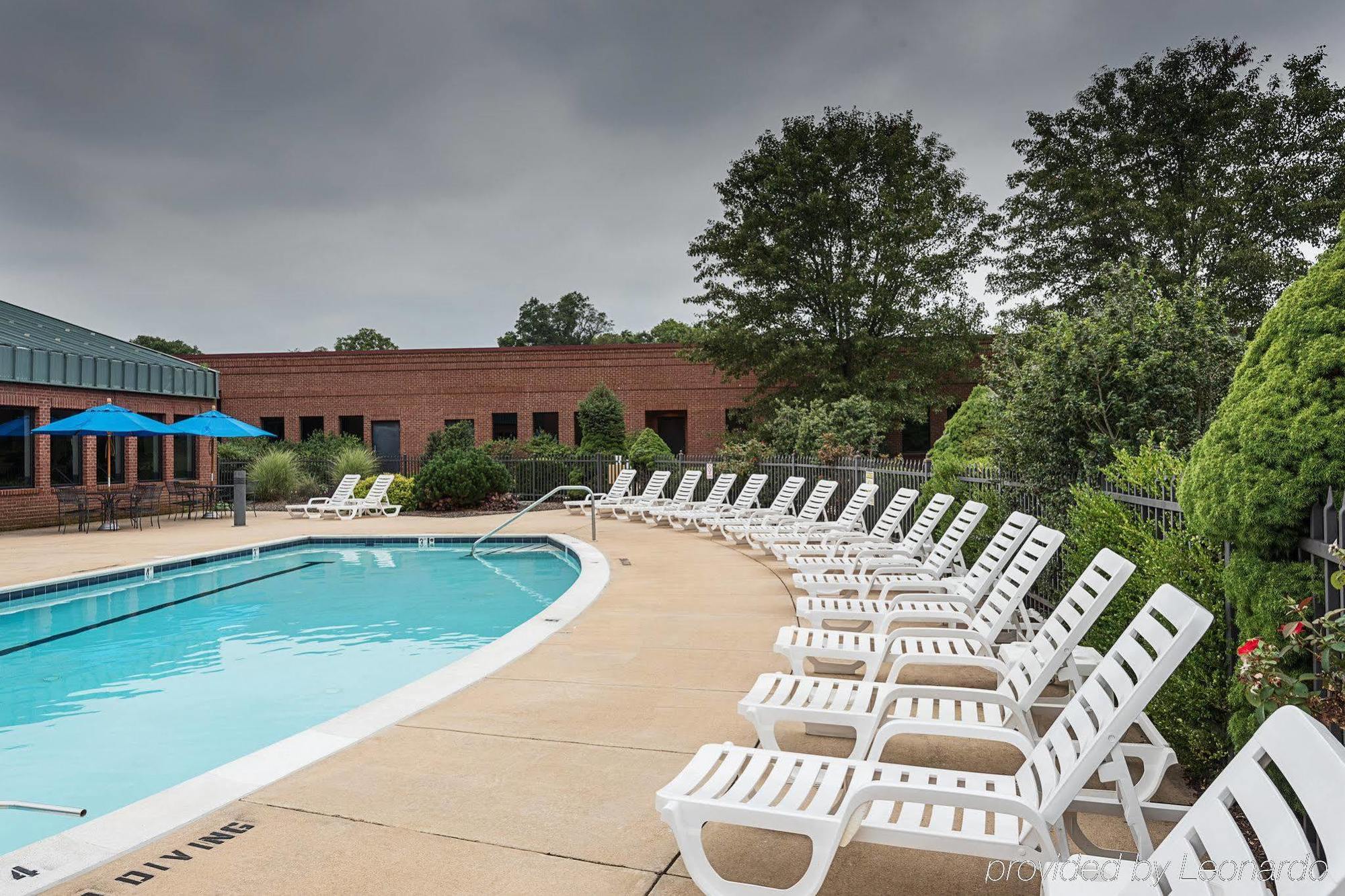 Clarion Hotel & Conference Center Shepherdstown Exterior foto